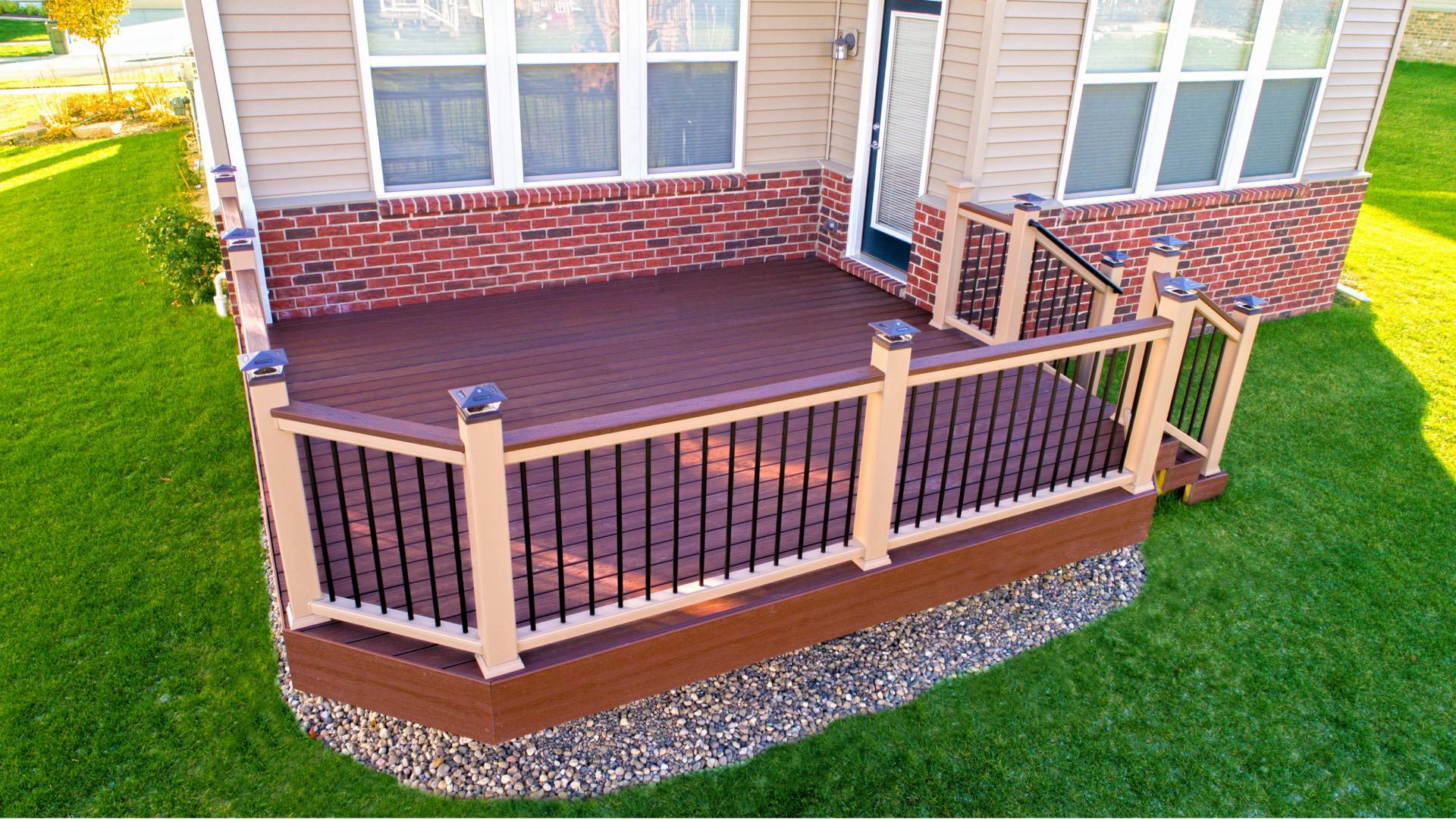Customdecks.com Portfolio Image 77